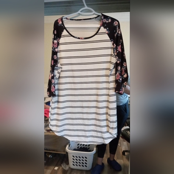 Dresses ranging xl-3x - Picture 7 of 12